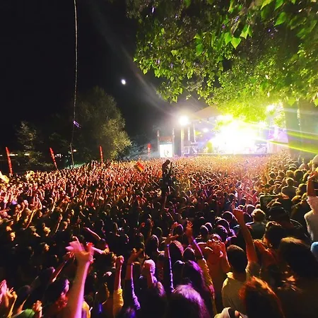 Alexandros بيت ضيافة 3*